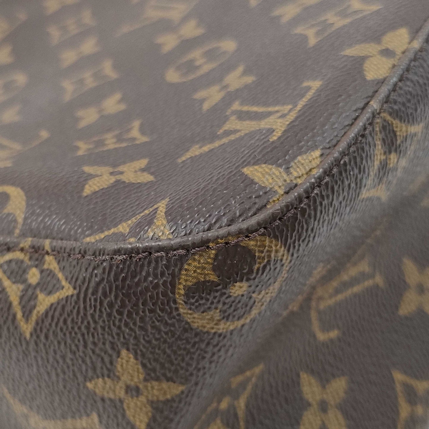 Louis Vuitton Monogram Canvas Looping MM Shoulder Bag FL0062