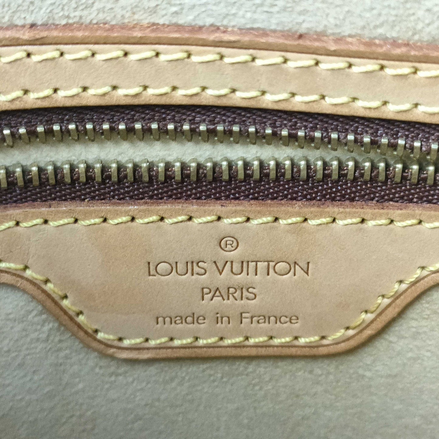 Louis Vuitton Monogram Looping MM Shoulder Bag FL0022