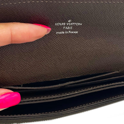 Louis Vuitton Taiga Accordeon Wallet