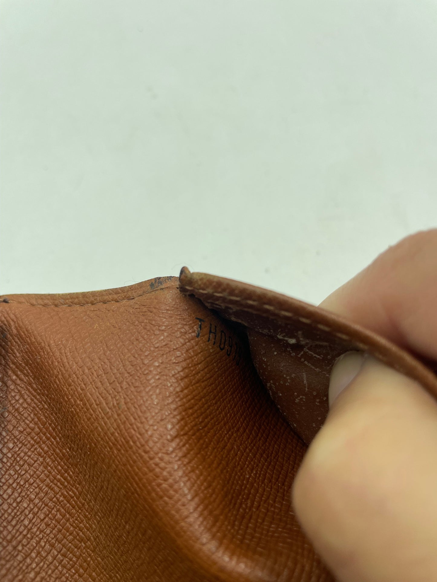 Louis Vuitton Monogram Canvas Sarah Wallet TH0919